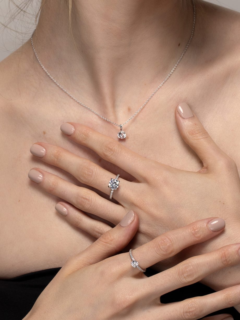 Ring mit Zirkonia 1565