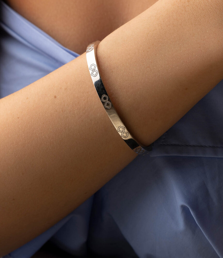 Infinity Armreif 2207